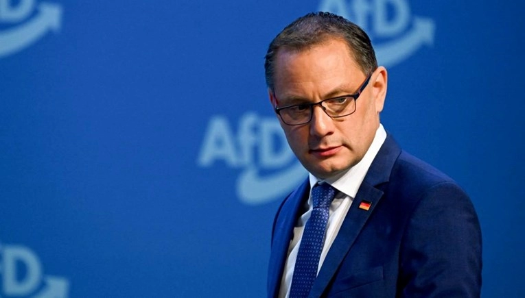 AfD usred skandala, čelnik stranke kritizirao krajnju desnicu u Francuskoj i Italiji